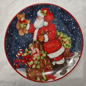 Susan Winget Santa's Christmas plate